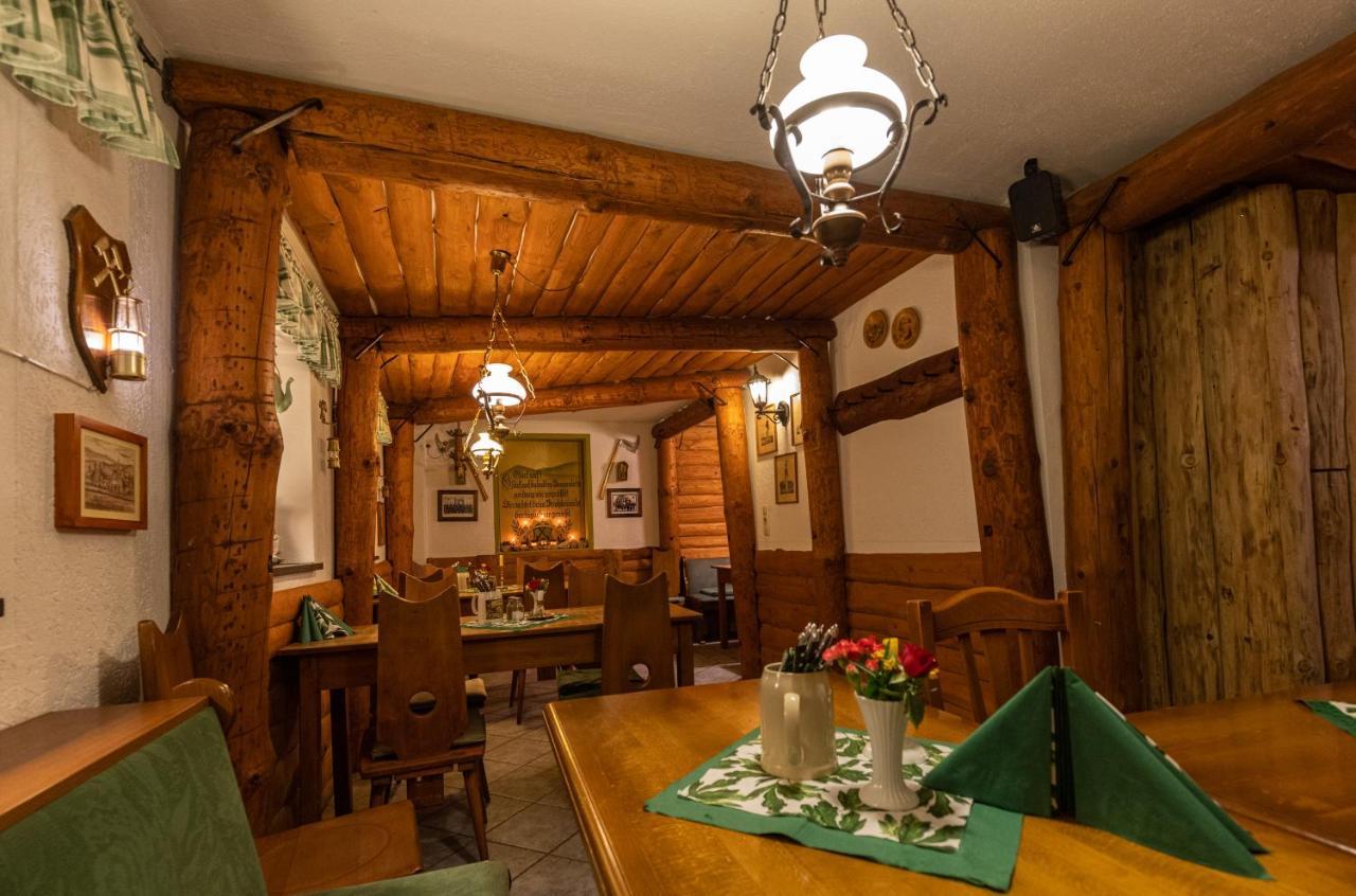 Pension Und Gaststaette Zur Knappenschaenke Thermalbad Wiesenbad Esterno foto